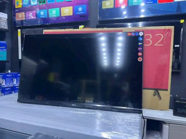 LED TV 32 SIMPLE