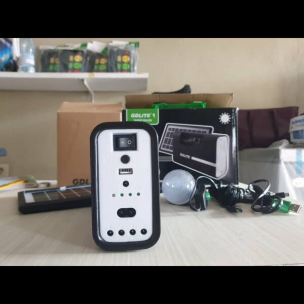 Lampe solaire GDLITE1 + 3 ampoules - Charge 15-30h + 03 mois Garantie